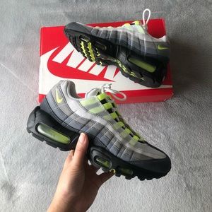 Women’s Nike Airmax 95